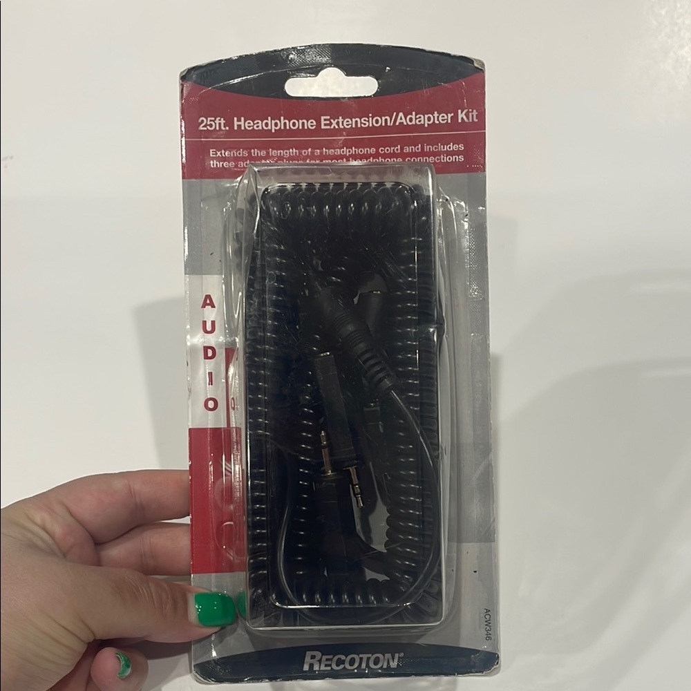 NWT Recoton 25ft (7.6m) headphone extension/adapter kit